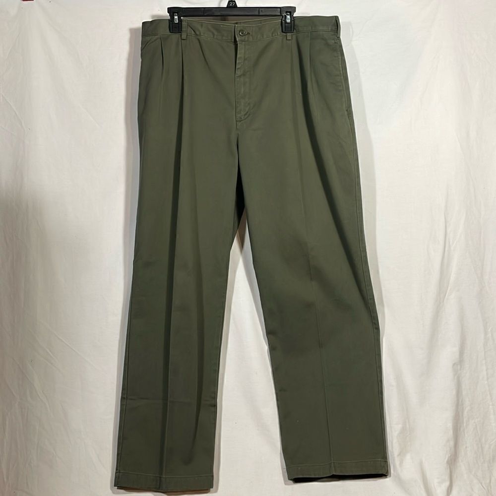 Lands End army green pleated trousers